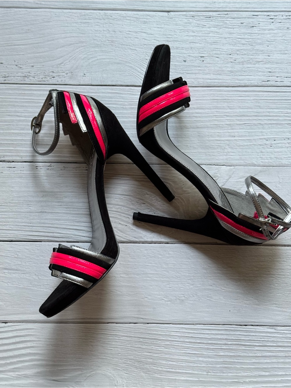 Ivanka Trump Black Pink Silver Strappy Heeled Sandals Size 8M w/ Box